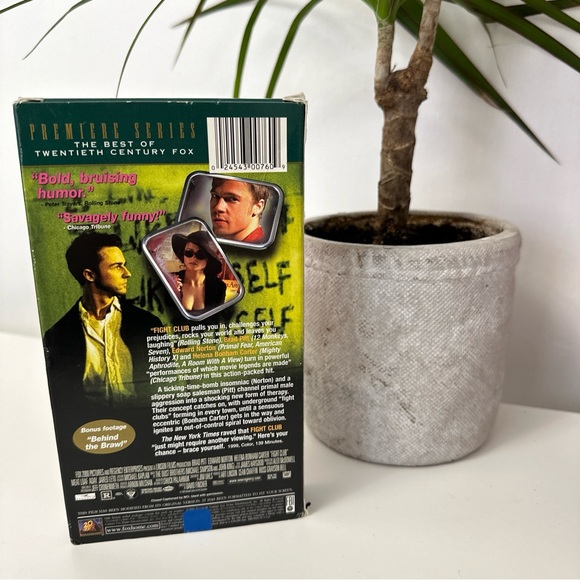 Fight Club VHS Tape (Premiere Series) Brad Pitt; Edward Norton 1999 - Picture 2 of 7